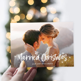 Tarjeta de Navidad de Foto Casados Felizmente Dise