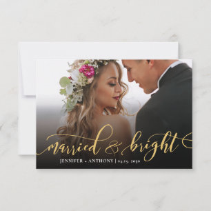 Tarjeta de Navidad de recién casados casados y bri