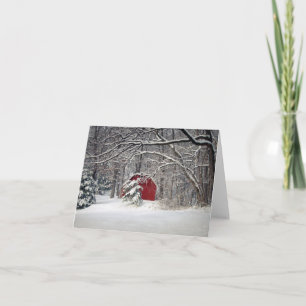 Tarjeta de Navidad del Granero Rojo en la Nieve