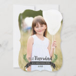 Tarjeta de Navidad Elegante<br><div class="desc">¡Un diseño simple,  elegante,  con el texto "Feliz Navidad" - substituya la imagen por uno de sus favoritos para los saludos hermosos del navidad!</div>