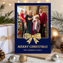 Tarjeta de Navidad familiar con lazo azul marino y