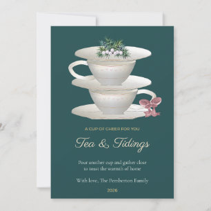 Tarjeta de Navidad familiar de pila de taza de té