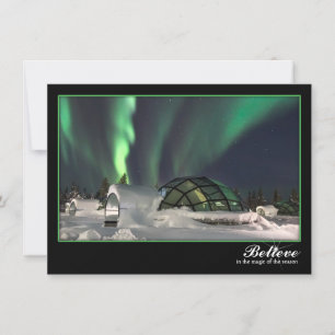 Tarjeta de Navidad mágica de la aurora boreal