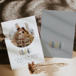Tarjeta de Navidades de fotografía familiar modern<br><div class="desc">Esta tarjeta de navidades vacacionales presenta un diseño minimalista sencillo con modernos árboles de navidad tallados en doodal y un sencillo tipo de letra serif.</div>