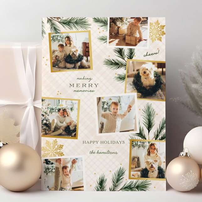 Tarjeta de Navidades de fotos Merry Recuerdos 7 (Making merry memories 5x7 photo collage holiday card. Pine and gold snowflake accents. 7 photo )