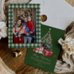 Tarjeta de Navidades fotográficos de árbol navideñ<br><div class="desc">Difunde alegría por las vacaciones con este elegante árbol navideño de acuarela, con tarjeta de Navidades fotográficos. Esta tarjeta de vacaciones es muy sencilla y es la forma perfecta de enviar los saludos de su temporada. Fácilmente personalizar el saludo y editar las fuentes a su gusto. Esta capilla de Navidades...</div>