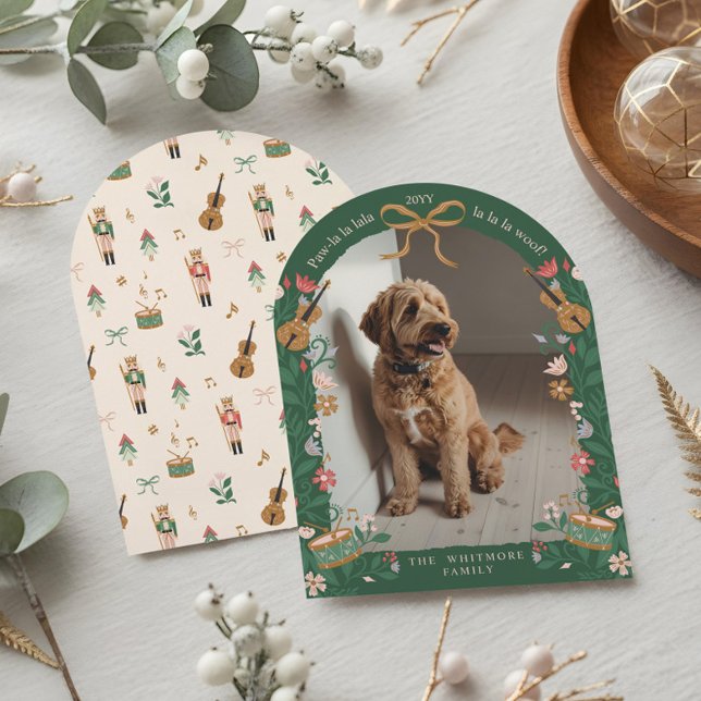 Tarjeta de Navidades fotográficos Mascota Paw La L (Paw La La Woof Nutcracker Pet Photo Christmas Invitation)