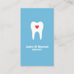 Tarjeta de negocios para odontólogo dental de colo<br><div class="desc">Una moderna y contemporánea tarjeta dental de negocios en un elegante azul con una silueta blanca de un diente con un corazón rojo en el interior. áreas de texto de personalizable para nombre, especialidad o nombre de clínica y otra información de contacto en la parte posterior. Muestre a sus clientes...</div>