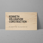 Tarjeta de Negrita Stenciada de Construcción de Ma<br><div class="desc">Su nombre o nombre de negocio se muestra en una letra negrita,  de estilo esténcil,  en una imagen de fondo de contrachapado de arce de esta construcción o plantilla de tarjeta de visita del constructor. La estética se lleva sobre la parte posterior de la tarjeta. © 1201AM CREATIVE</div>