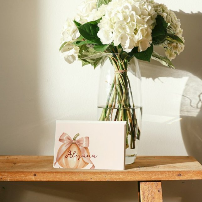 Tarjeta de nombre de tabla Baby Shower Bow rosa (Subido por el creador)