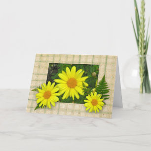 Tarjeta de nota amarilla en blanco Daisies