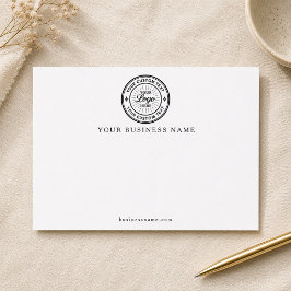 Tarjeta de nota blanca con logotipo de empresa