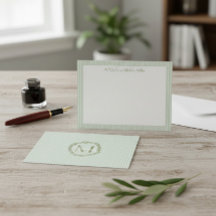 Tarjeta de nota con rayas y monograma en verde pas