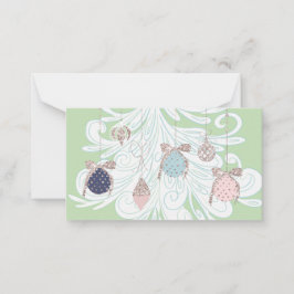 Tarjeta de nota de árbol y ornamento pastel