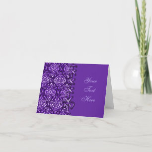 Tarjeta de nota decorativa con motivos púrpura a f