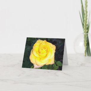 Tarjeta de nota doblada de foto de rosa amarilla
