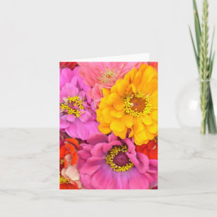 Tarjeta de nota en blanco de los Zinnias felices