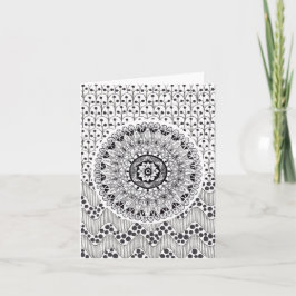 Tarjeta de nota en blanco doblado Medallón Doodle