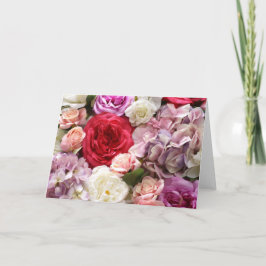 Tarjeta de nota floral en blanco con flores rosada