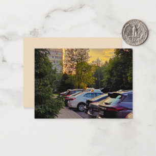 Tarjeta de nota plana urbana Golden Dusk - Persona
