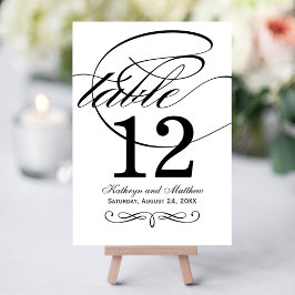 Tarjeta de número de mesa con caligrafía negra ele