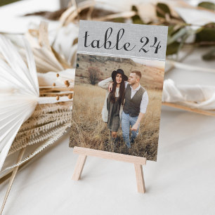 Tarjeta de número de mesa de boda en gris rústico
