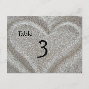 Tarjeta de número de tabla de corazón de arena de 
