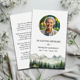 Tarjeta de oración conmemorativa de montañas y árb