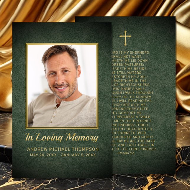 Tarjeta de oración para funerales de fotografía de (Christian In Loving Memory Green Faux Leather Photo Funeral Card with Gold Cross and Prayer)