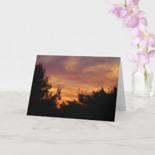Tarjeta de paisaje con cielo pastel