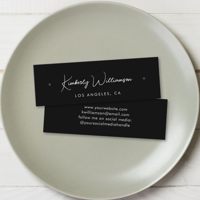 Tarjeta de pantalla negra de gancho de moda Script (Empower your name in our signature script as your logo and brand identity)