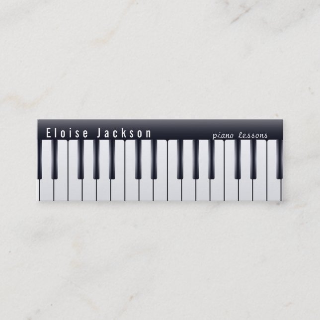 tarjeta de perfil de piano en blanco y negro (Anverso)