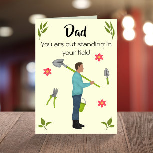 Tarjeta De pie papá divertido cumpleaños de jardinería