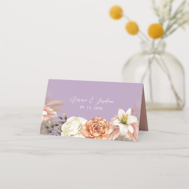 Tarjeta de plaza Boda floral púrpura y foliar (Reverso)