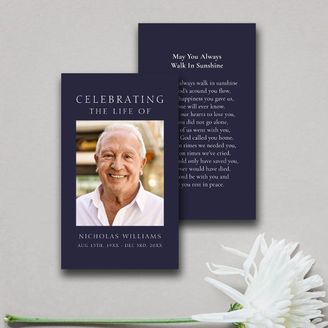 Tarjeta de plegaria clásica simple conmemorativa e (Subido por el creador)