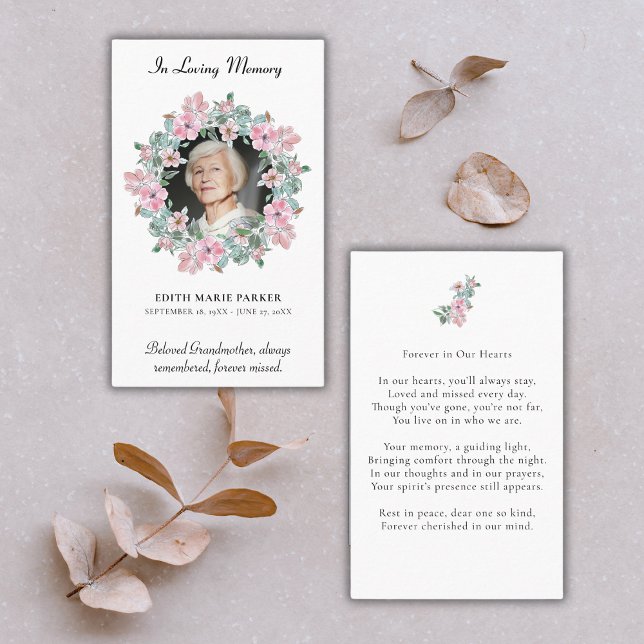 Tarjeta de plegaria conmemorativa floral en memori (All text can be edited.
)