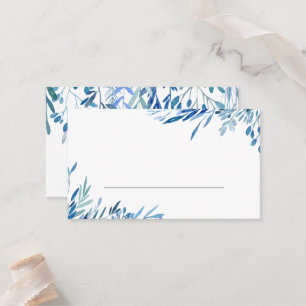 Tarjeta de posición en blanco de hojas azules