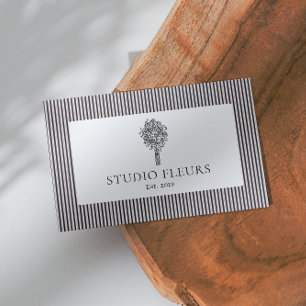 Tarjeta de presentación con logotipo retro retro m