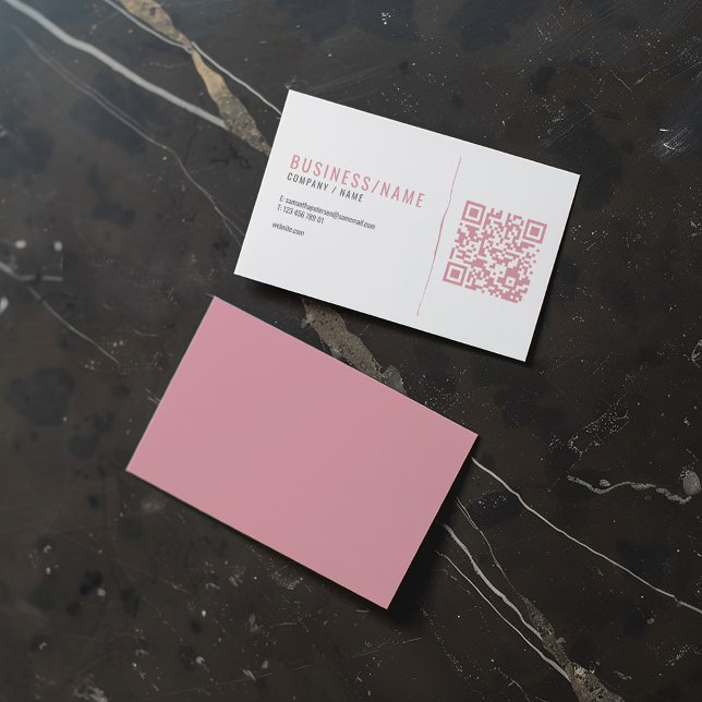 Tarjeta de presentación de código QR gris y rosa (Grey and pink coloured QR code business card with space for your own QR code.)