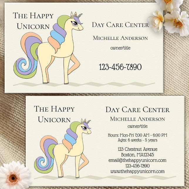 Tarjeta de presentación de Cuidados Infantiles Cut (Business card in pastel colors featuring an illustration of a cute unicorn - child day care center)