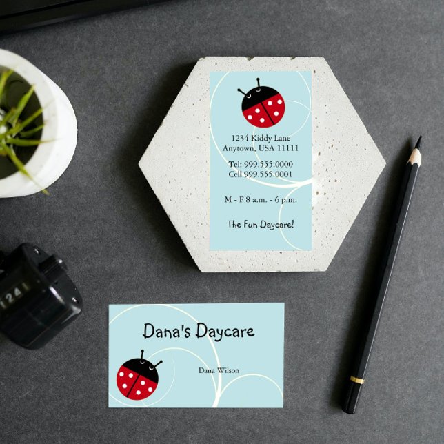 Tarjeta de presentación de Daycare (Blue Ladybug Daycare Business Card)