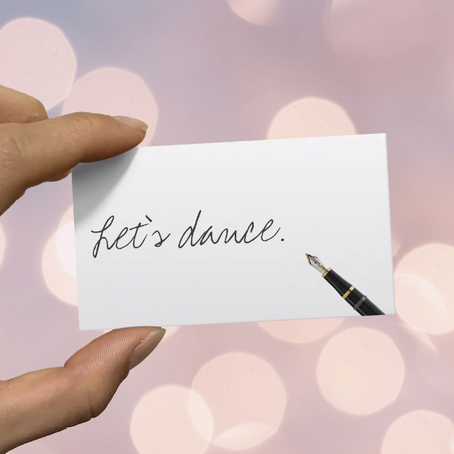 Tarjeta de presentación de guiones de escritura a  (Subido por el creador)
