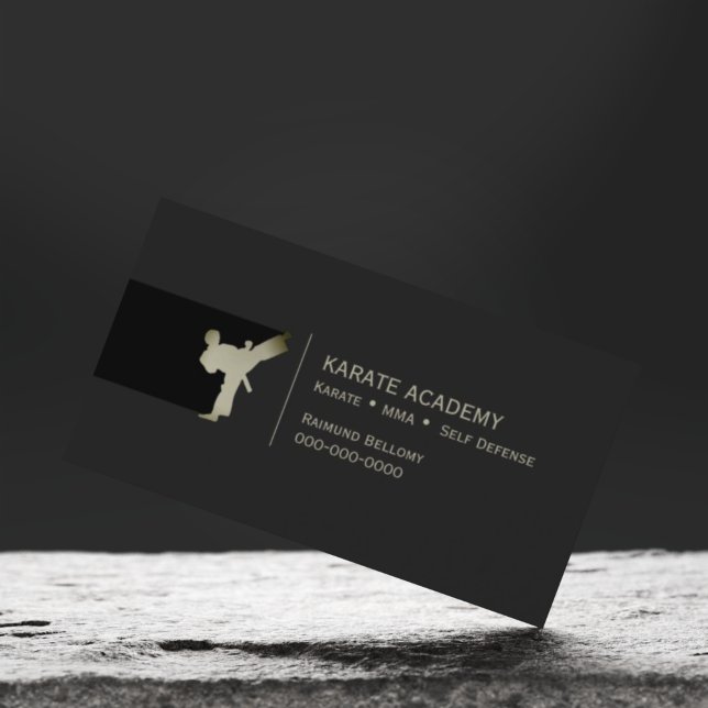 Tarjeta de presentación de Karate (Subido por el creador)