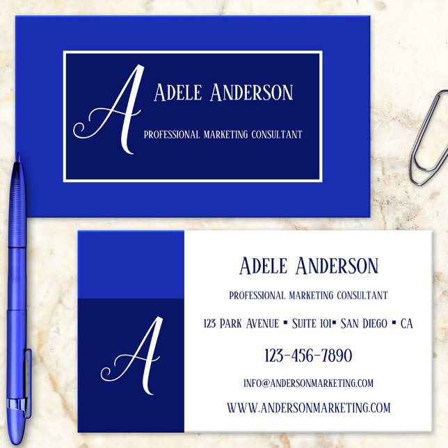 Tarjeta de presentación de Monograma Blue PR Marke (An elegant business card featuring your own design - easily customizable templates)