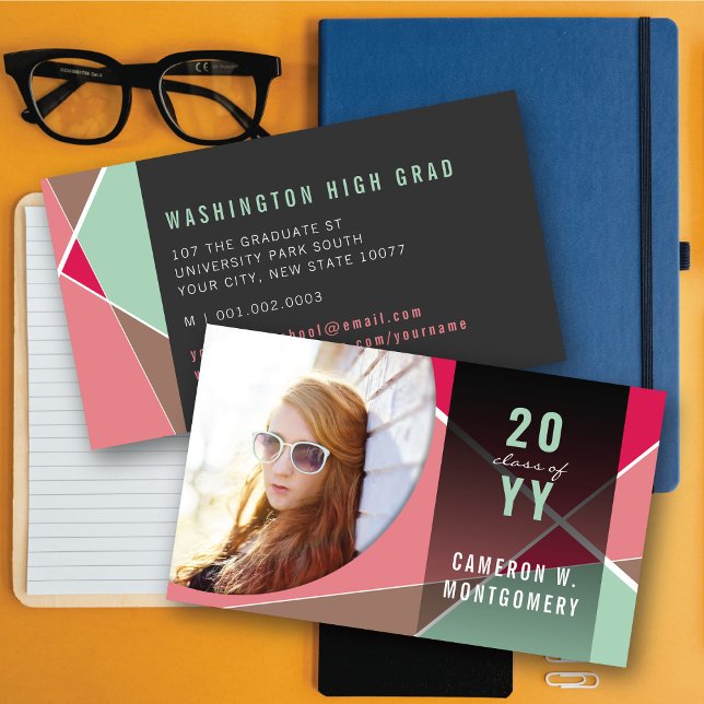 Tarjeta De Presentación Graduado de fotografía de mod de líneas geométrica (Hot Pink Stylish Geometric Criss Cross Photo Graduation Calling/Name Card @ zazzle.com/color_therapy)
