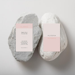 Tarjeta de presentación minimalista rosa de dos to