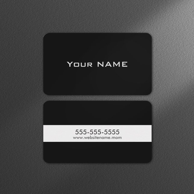 Tarjeta De Presentación Negro simple moderno (Subido por el creador)