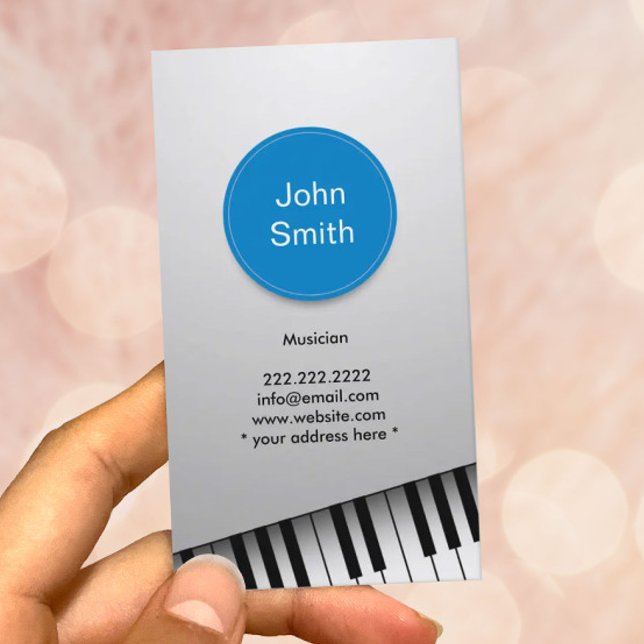 Tarjeta de presentación para músico de piano reali (Subido por el creador)