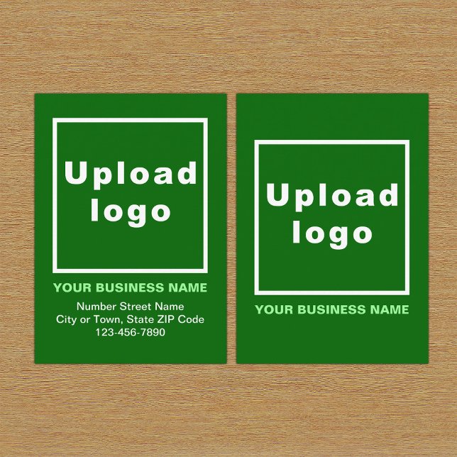 Tarjeta de presentación verde de negocios (Build brand name awareness. Your business brand on green enclosure card.)
