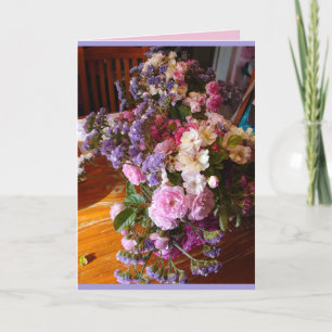 Tarjeta de ramo de rosas vintage rosadas en florer